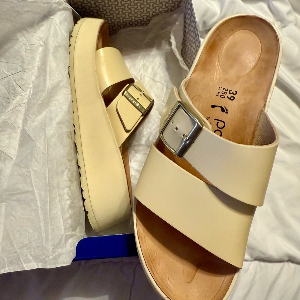 Birkenstock Almina Ecru Leather Women's Sandals - Picture 2 of 10